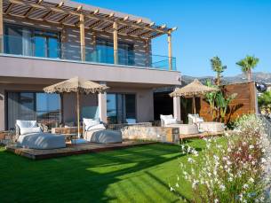 High Beach White The Villa Collection