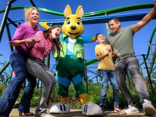 MEGA WALIBI DEAL!⚡ Ontdek de NIEUWE attractie YOY! Verblijf in goed beoordeeld hotel op 7 km van Walibi Holland incl. entree