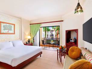 Pickalbatros Oasis Hotel