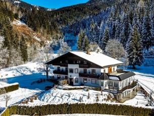 Hotel Kristall