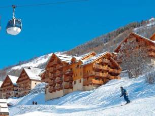 Le Hameau et les Chalets de la Vall&eacute;e d'Or