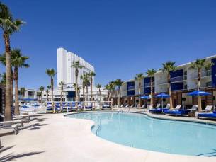 Hampton Inn Tropicana