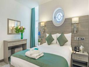 The Lion & Key Hotel
