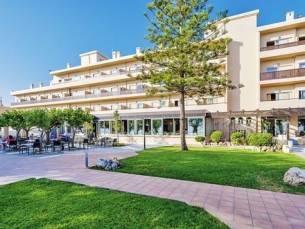 Giannoulis Santa Marina Beach