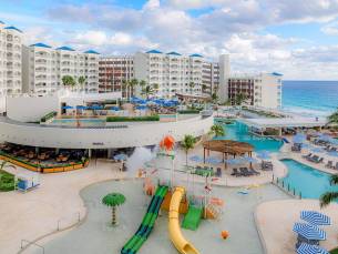 Hilton Cancun Caribe Resort