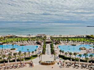 Dit Majestic Beach Resort