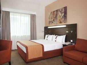Holiday Inn Express Dubai Safa Park