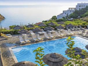 8 daagse vliegvakantie naar Blue Bay Resort in agia pelagia, griekenland