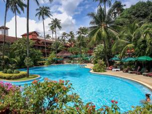 8 daagse vliegvakantie naar Courtyard by Marriott Phuket Patong Beach Resort in patong beach, thailand