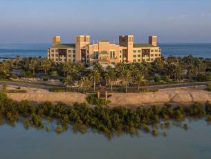 Desert Islands Resort En Spa