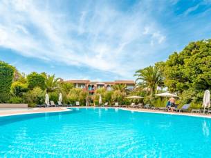 Le Hameau de la Pinede 3p8p Triplex R