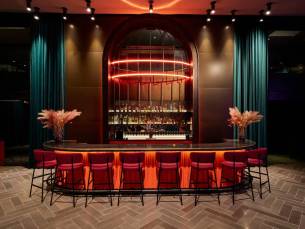 Paramount Hotel