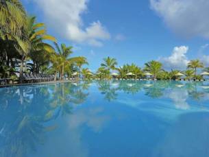 Victoria Beachcomber Resort & Spa