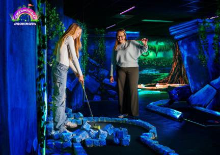 Glow Jungle Golf bij Glow Jungle Golf Groningen