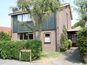 Tweepersoons kamer op 1e verdieping