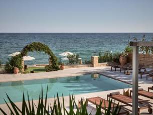 Stefania Apartments