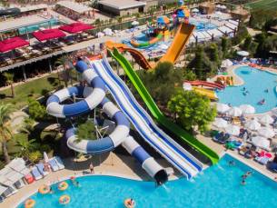 Hotel Saturn Palace Resort