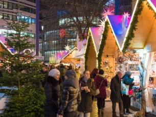 Mega Kerst Deal! ???????? Kerstshoppen in Düsseldorf incl. luxe ontbijt + welkomstdrankje + verblijf in 4*-Crowne Plaza hotel!
