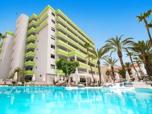 LIVVO Anamar Suites