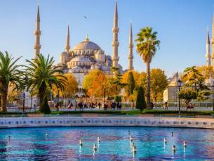 ????Beleef het beste van Istanbul vanuit een 4*-hotel incl. vlucht, transfer, ontbijt & halve dagexcursie naar Hagia Sophia, de Blauwe Moskee, de Grand Bazaar & MEER!