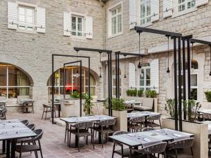 Lazure Marina & Spa