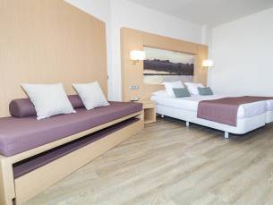 Eix Lagotel Holiday Resort