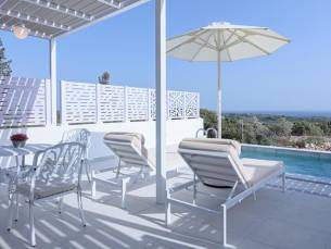 Dionysos Suites