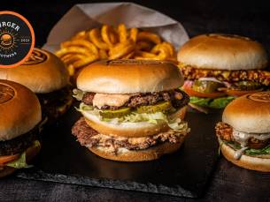 Burger + twisterfriet + frisdrank naar keuze om af te halen