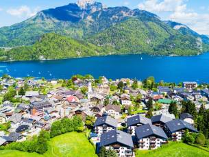 Geniet in een 4*-hotel met PANORAMISCH uitzicht op de bergen en Wolfgangsee in het charmante St. Gilgen incl. ontbijt, Wolfgangsee Card + GRATIS parkeren