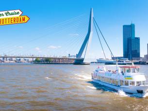 Rondvaart met gids door Rotterdam