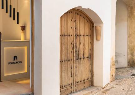 Porta Nova Suites