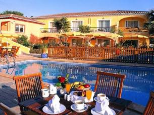 Costa d'Oiro Ambiance Village