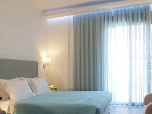 Grand TheoNi Hotel Suites & Spa