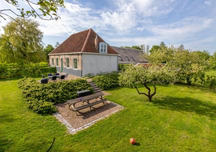 Vakantiehuis 'Boerderij Molenhof' - Stationsweg 5 | Heinkenszand