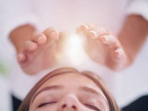 Energetische behandeling (60 min) + evt. tarotlegging (30 min)