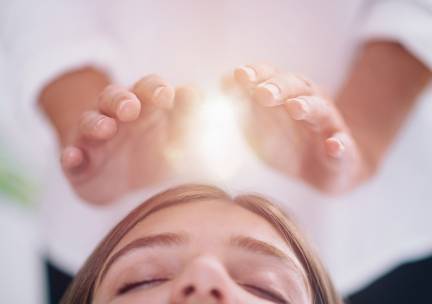 Energetische behandeling (60 min) + evt. tarotlegging (30 min)