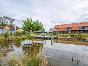Private business villa met 12 hotelkamers