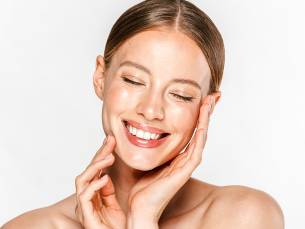 Gezichtsbehandeling naar keuze