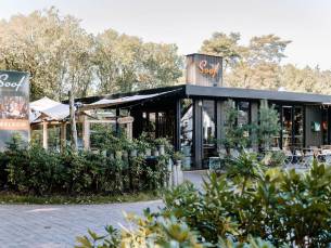 Luxe Waterlodge met hottub - 4 persoons