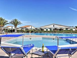 Turistico La Cecinella