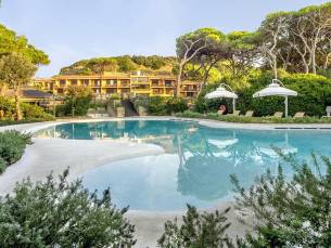 Roccamare Resort