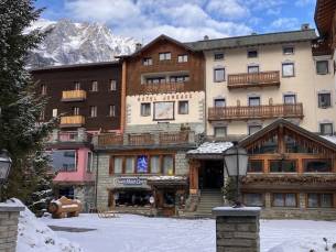 Hotel Jumeaux
