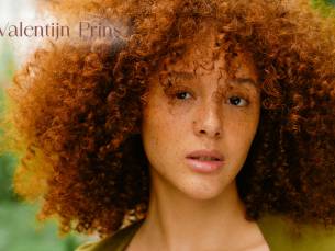 Kappersbehandeling naar keuze + voetreflexbehandeling (75 min)