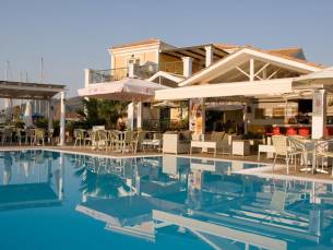 Athesis Hotel Apartments (voorheen Iris)