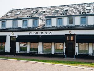 Uitwaaien nabij het strand in Renesse incl. ontbijt