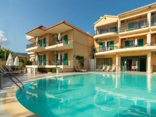 Konstantinos Hotel en Apartments