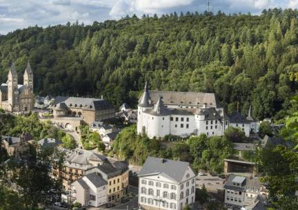 SUPER DEAL! ⚡ Ontspannen in Clervaux in de Luxemburgse Ardennen incl. ontbijt, 3-gangendiner & gebruik zwembad!
