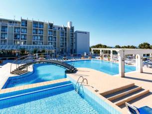 Bluesun Hotel Alga
