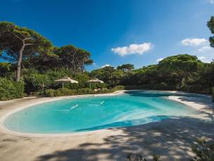 Roccamare Resort