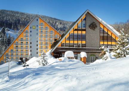 Pinia Hotel & Resort